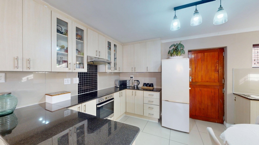 3 Bedroom Property for Sale in Pinelands Eastern Cape